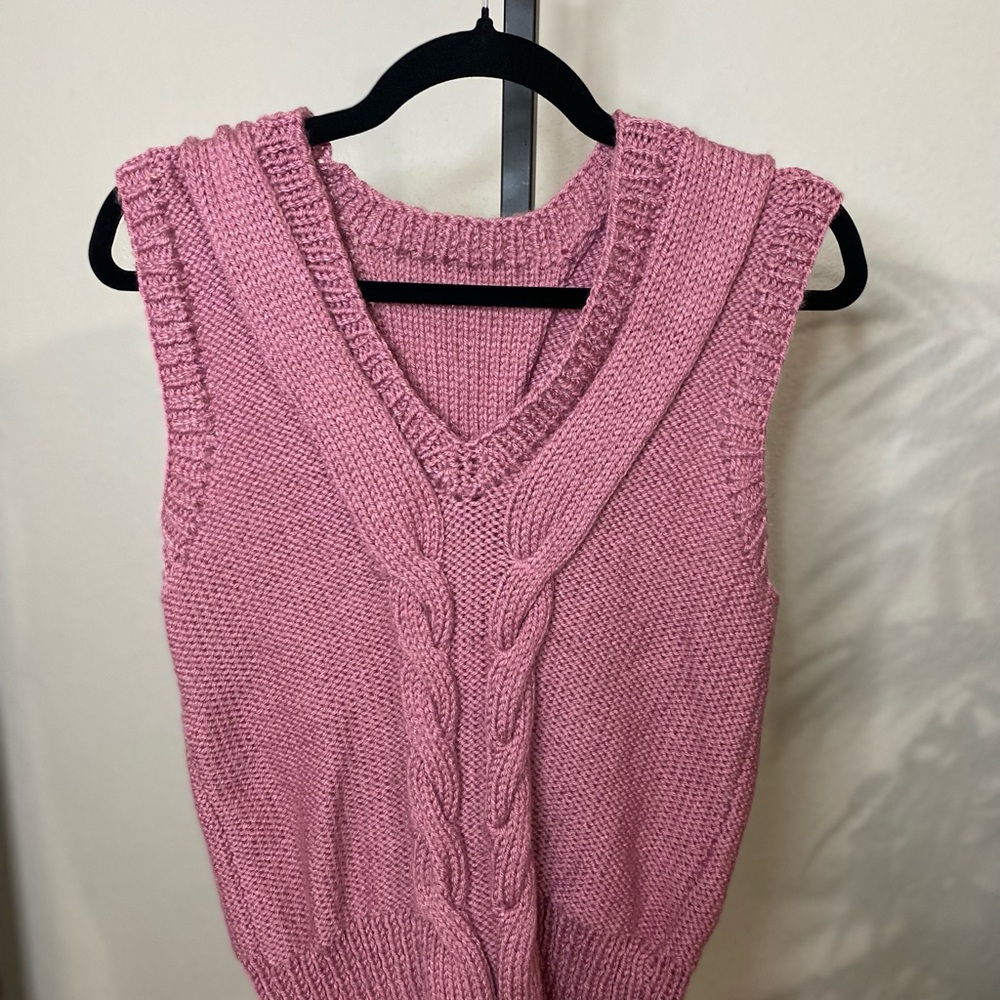 SOLD PLEASE DONT PURCHASE PINK Cable Knit Sleeveless Sweater